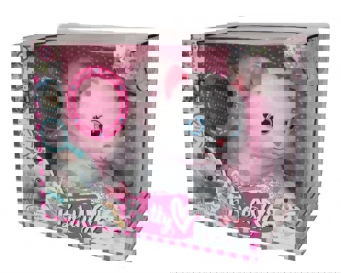 Betty the Cat walks and makes sounds  / Plush Toys   