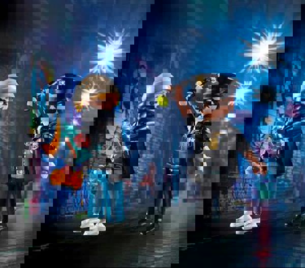 Playmobil Duo Pack Αστυνομικός Και Καλλιτέχνης Γκράφιτι  