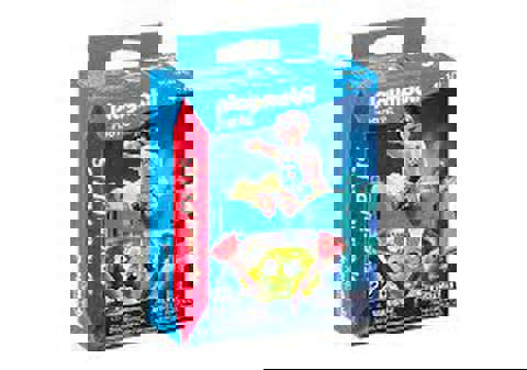 A child with a small monster   / Playmobil   